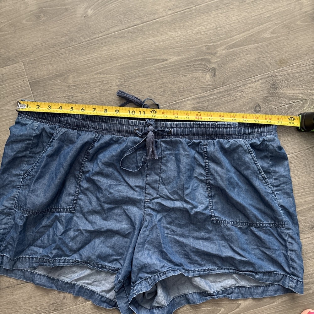 ana plus size 24w shorts blue chambray easy pull on elastic drawstring - Picture 6 of 11